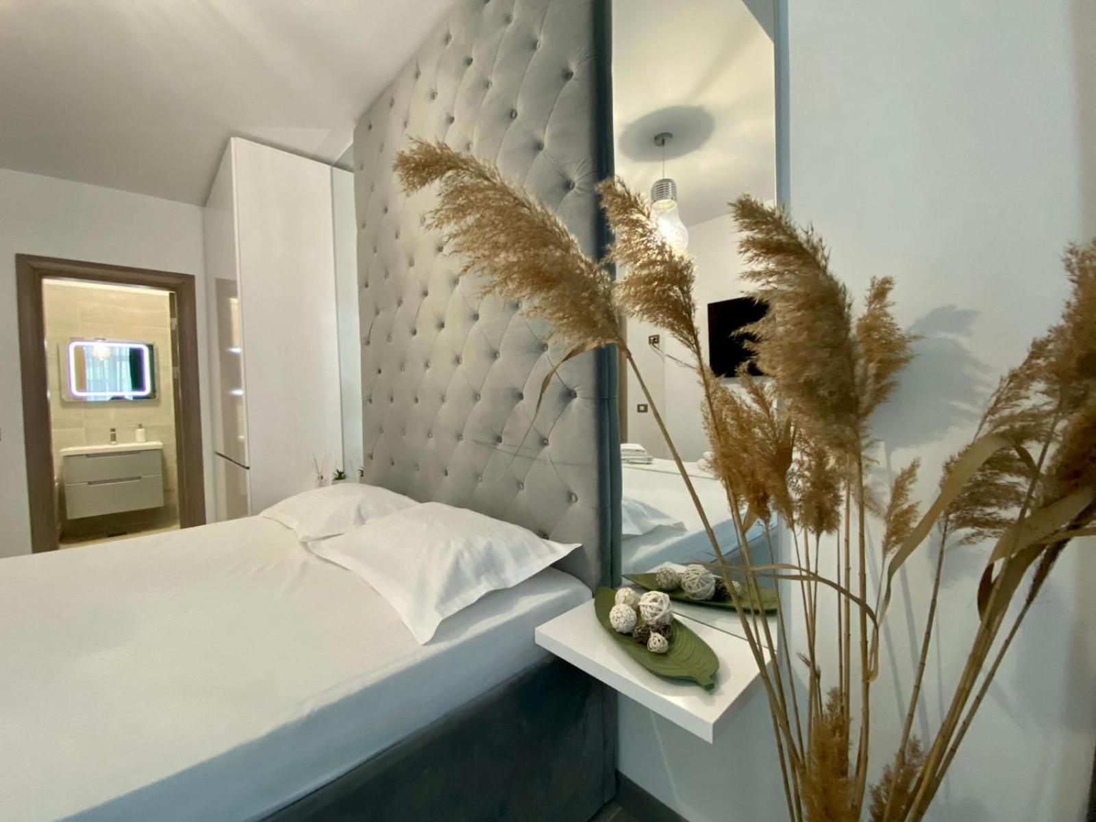 IAKO PREMIUM APARTAMENT- Alezzi Beach Năvodari Exterior foto