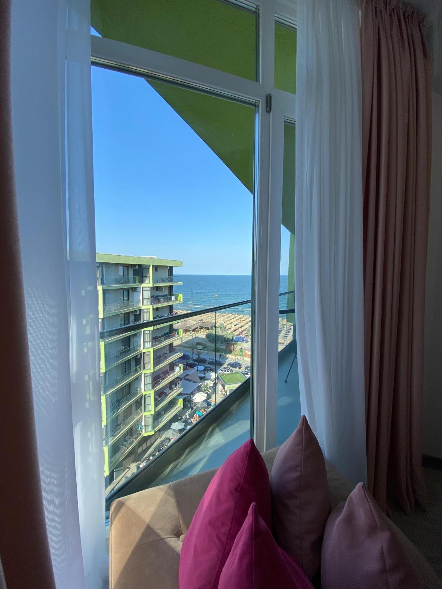 IAKO PREMIUM APARTAMENT- Alezzi Beach Năvodari Exterior foto