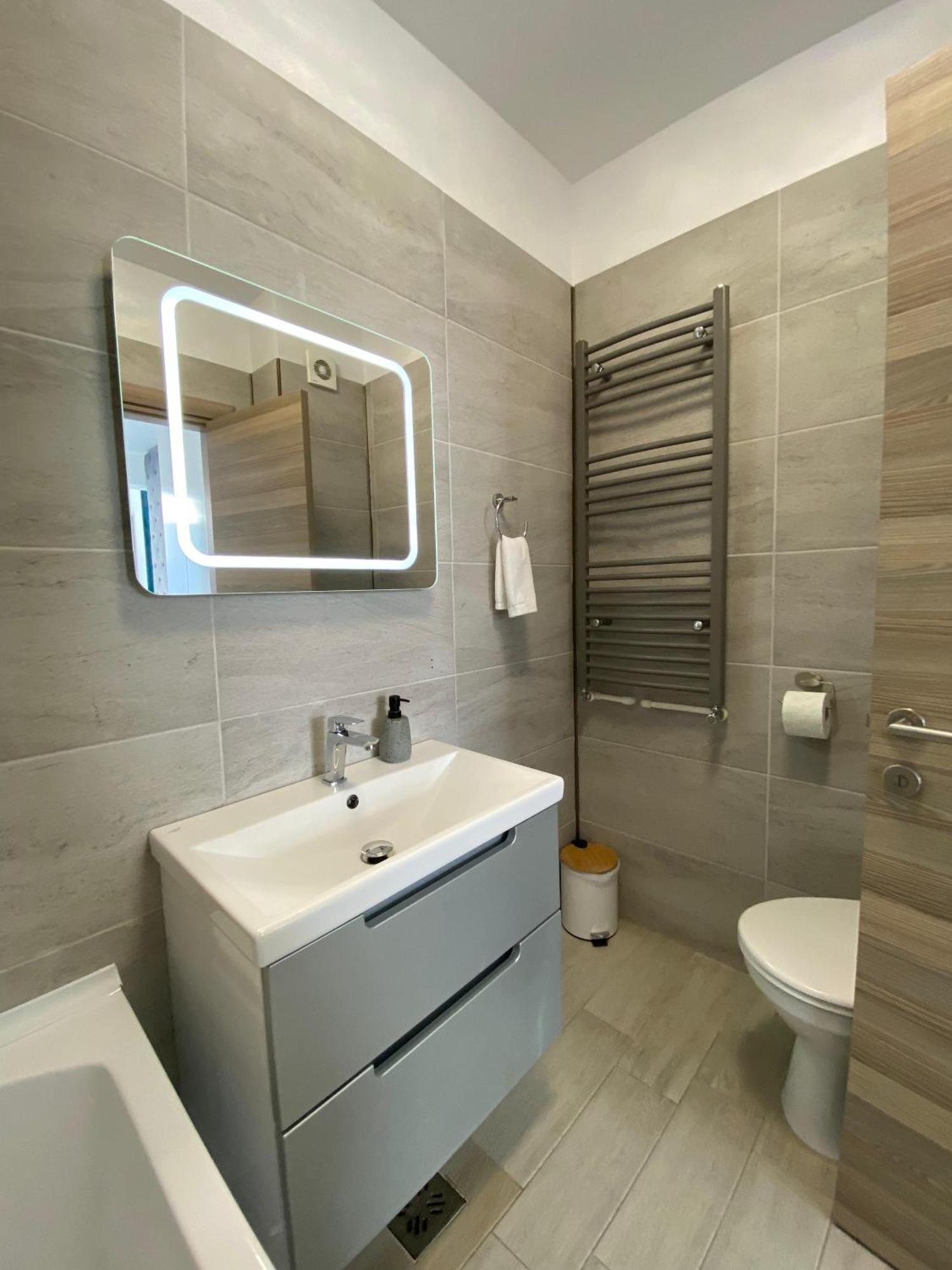 IAKO PREMIUM APARTAMENT- Alezzi Beach Năvodari Exterior foto