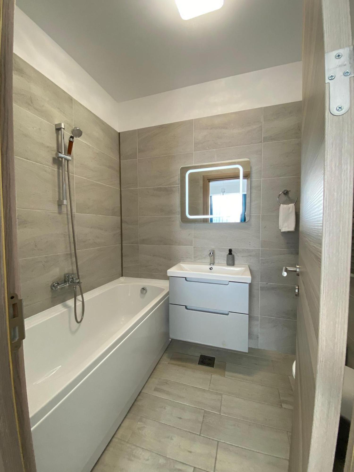 IAKO PREMIUM APARTAMENT- Alezzi Beach Năvodari Exterior foto